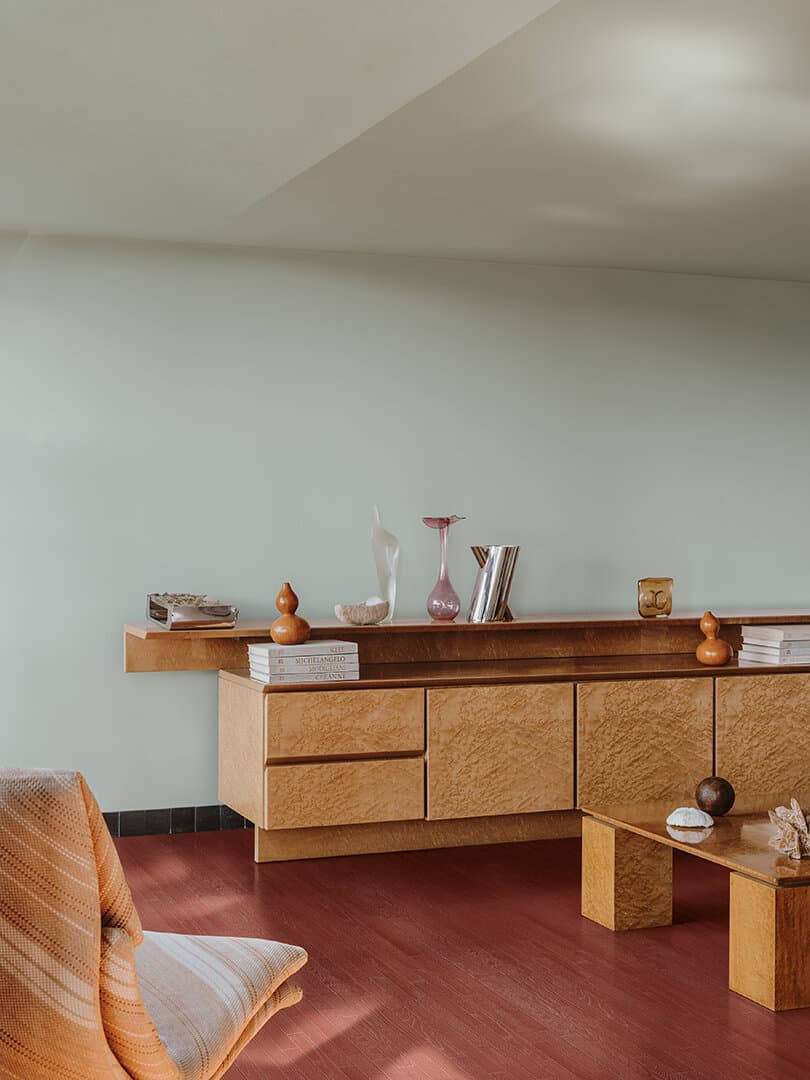 Parete e soffitto: Decor KK 46, Pavimento: Legno+Color KK 114