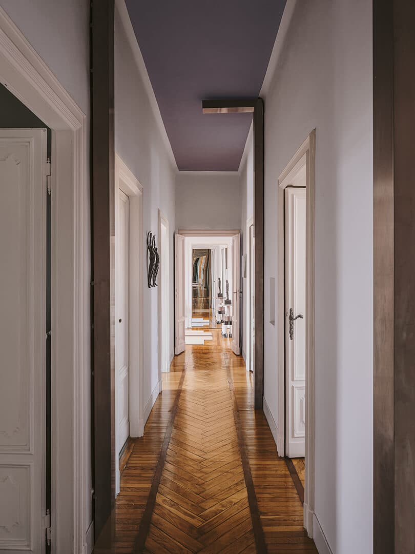 Soffitto: Absolute KK 148, Pareti: Absolute KK 137