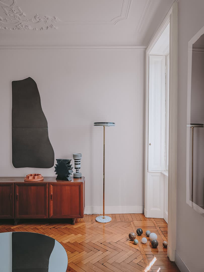 Pareti e soffitto: Absolute KK 137, Battiscopa: Microresina KK 137