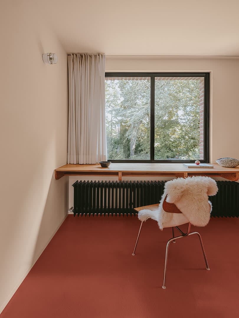 Pareti e soffitto: Decor KK 117, Termo e infissi: Microresina KK 11, Pavimento: Cementoresina KK 104